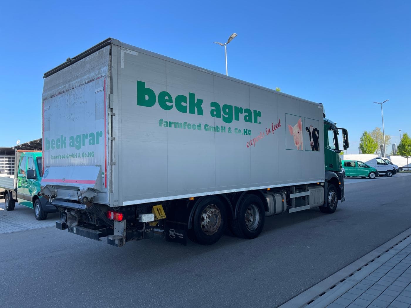 Mercedes-Benz Antos 2545 L 6X2 Bild 7