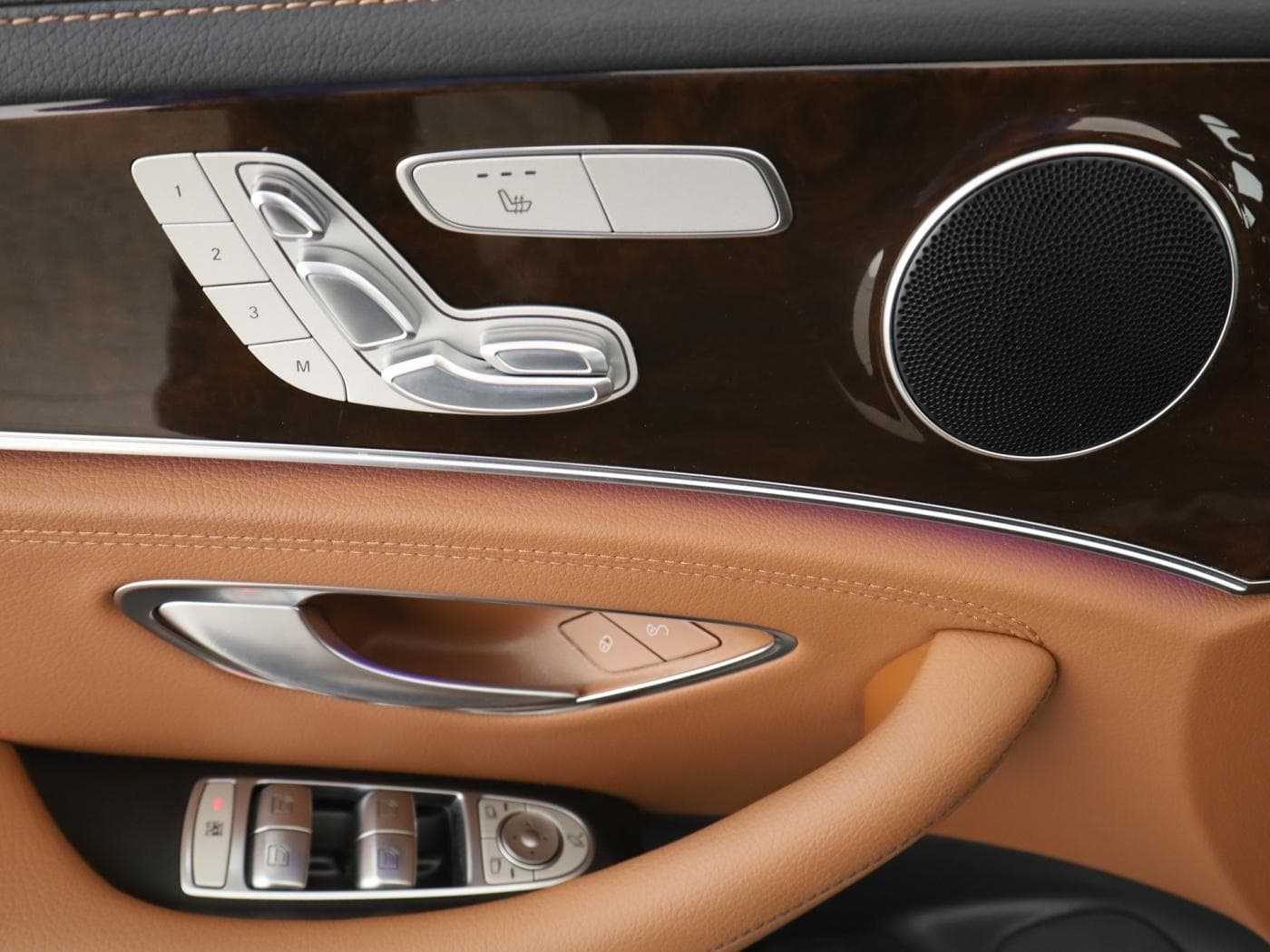 Mercedes-Benz E 450 4M Bild 20