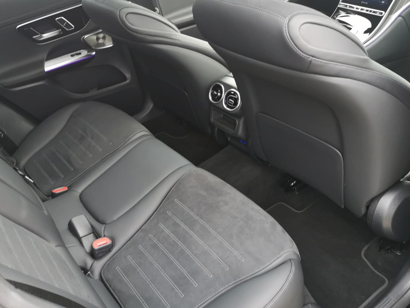 Mercedes-Benz GLC 300 4MATIC Bild 17