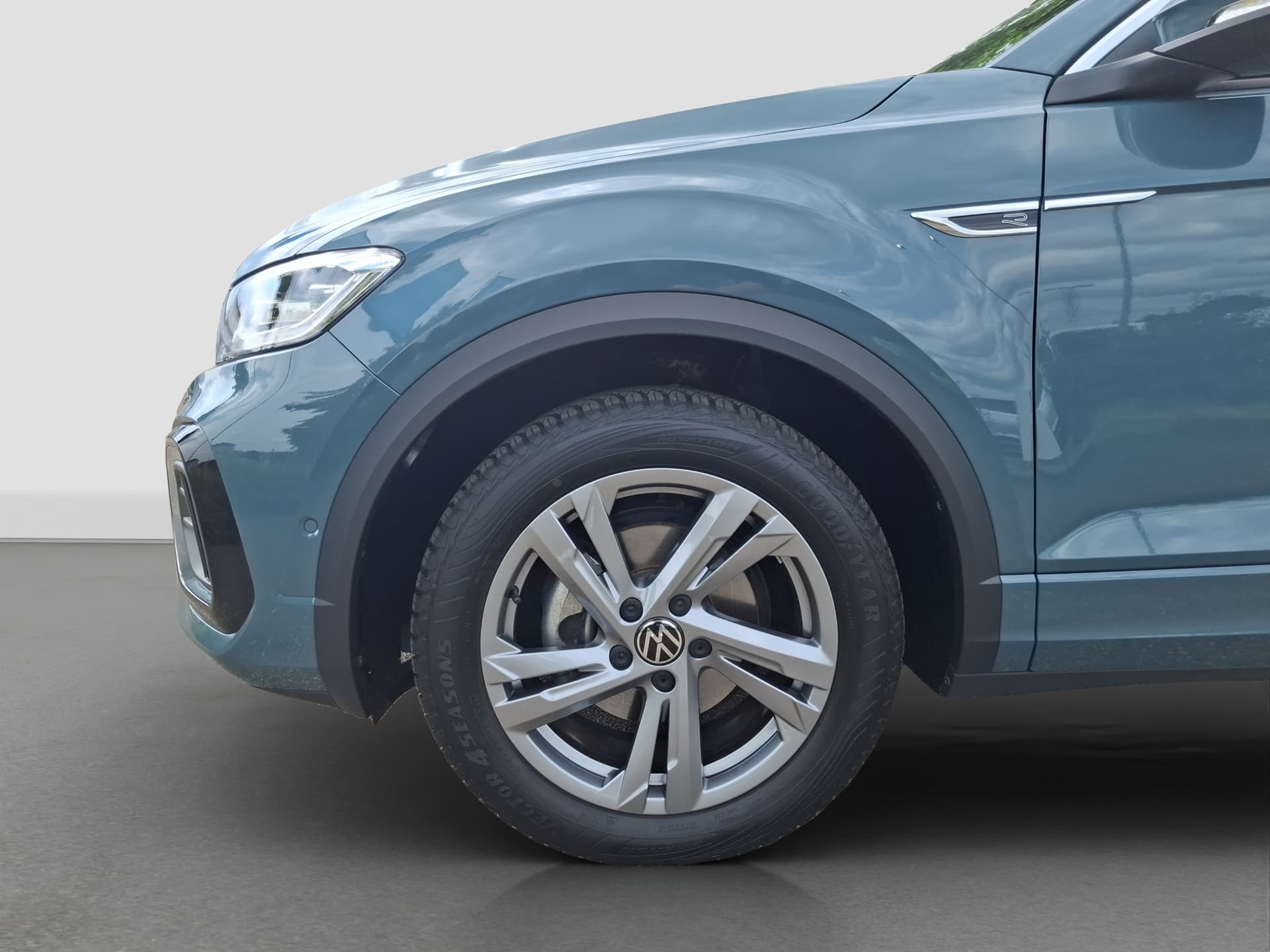 Volkswagen T-Roc R-Line 1.5 TSI 150 pS DSG AHK NAVI ACC KAMERA Bild 19