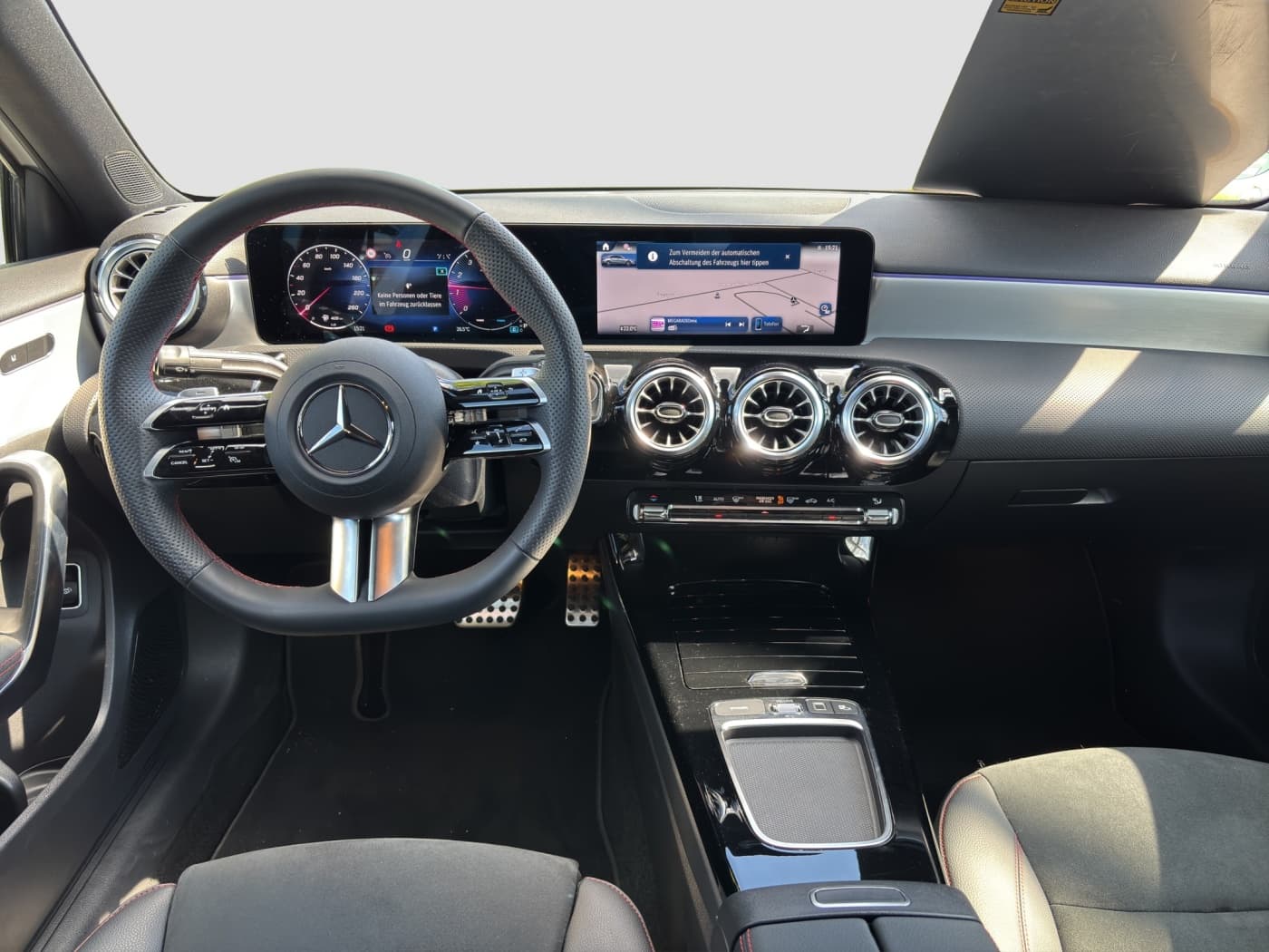 Mercedes-Benz A 200 Lim Bild 9
