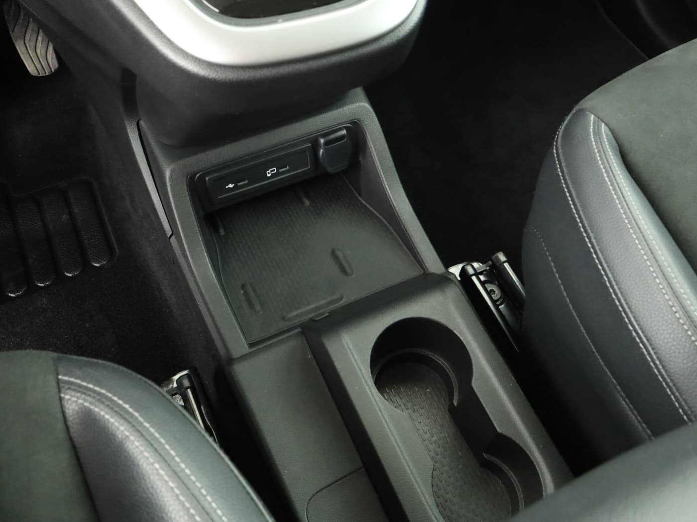 Mercedes-Benz T 180 d PROGRESSIVE Standard Bild 15