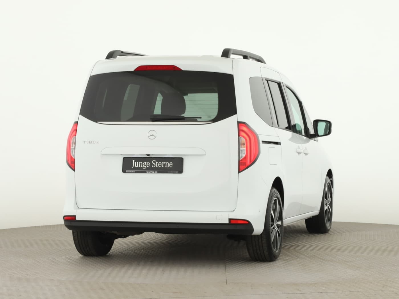 Mercedes-Benz T 180 d PROGRESSIVE Standard Bild 2