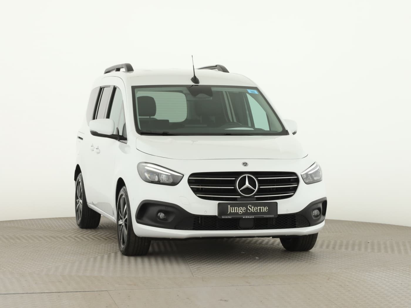 Mercedes-Benz T 180 d PROGRESSIVE Standard Bild 3