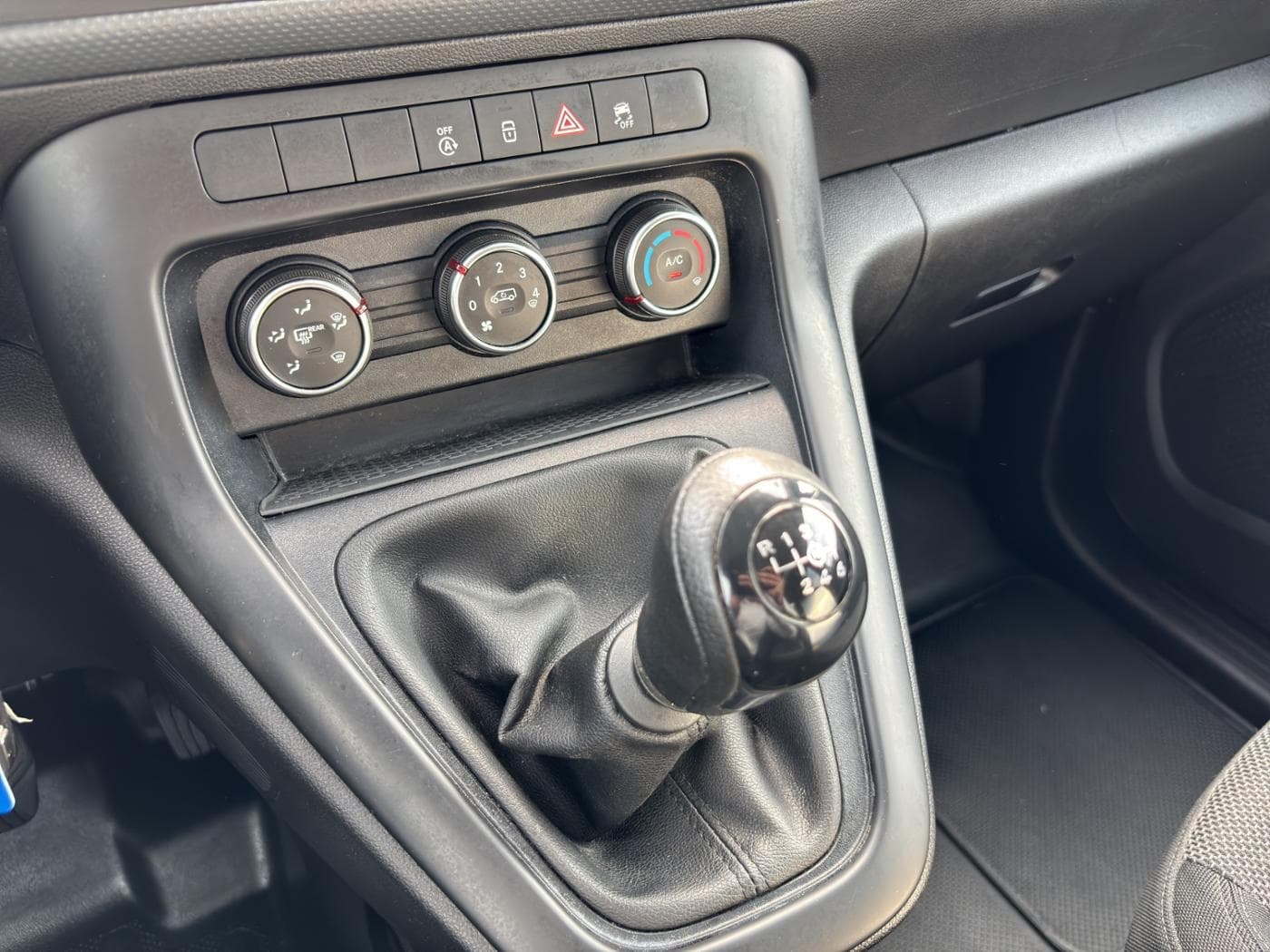 Mercedes-Benz Citan 110 CDI Tourer BASE Standard Bild 13