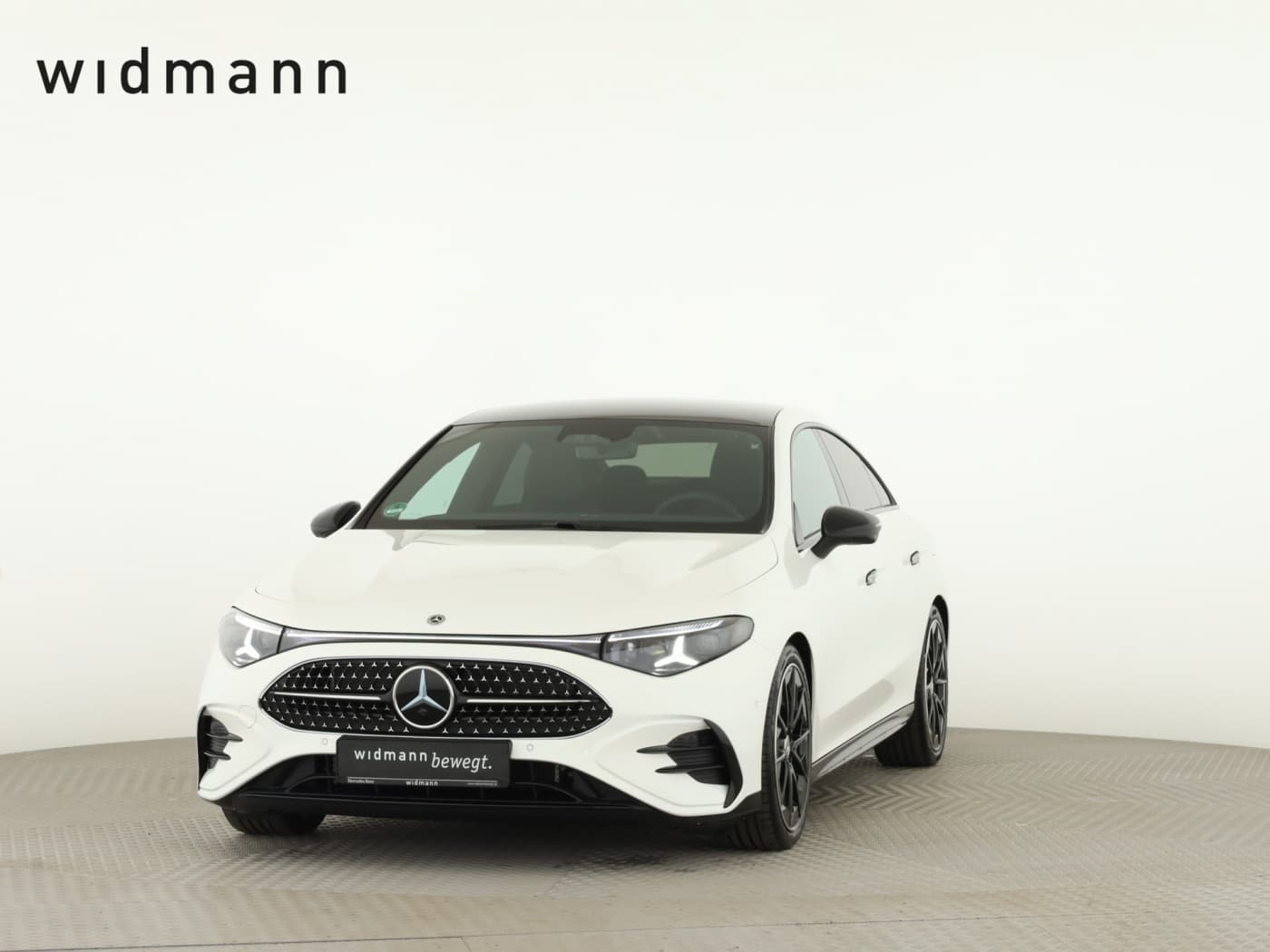 Mercedes-Benz CLA 220 4MATIC Bild 1