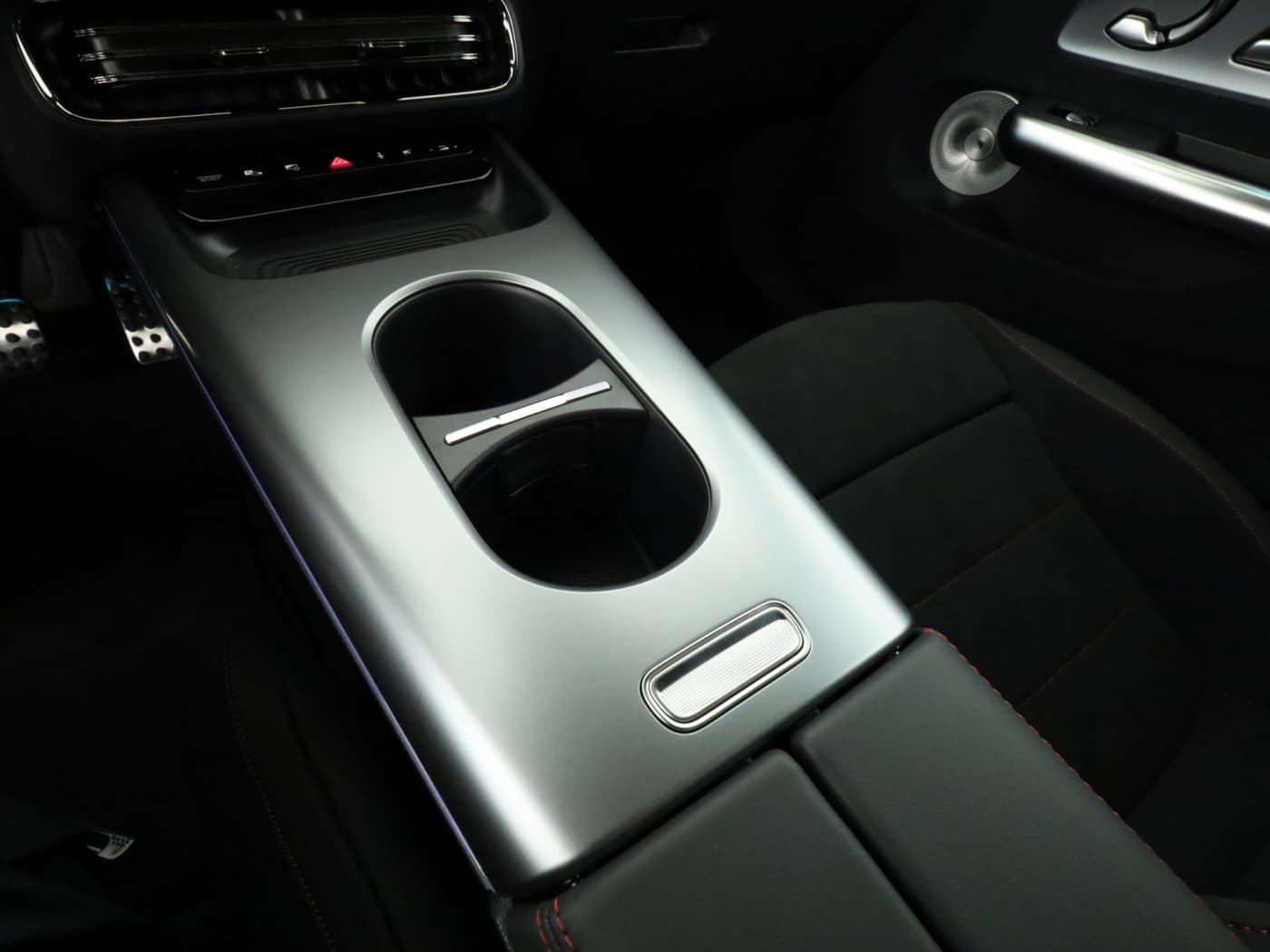 Mercedes-Benz CLA 220 4MATIC Bild 15