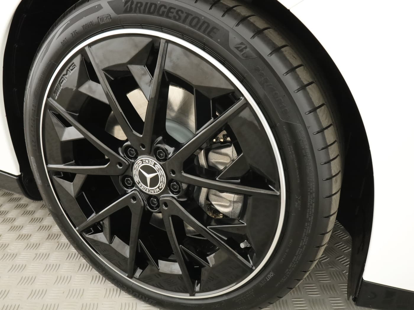 Mercedes-Benz CLA 220 4MATIC Bild 22