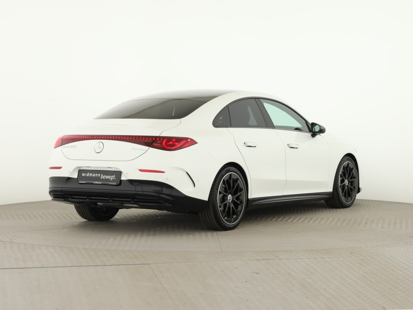 Mercedes-Benz CLA 220 4MATIC Bild 6