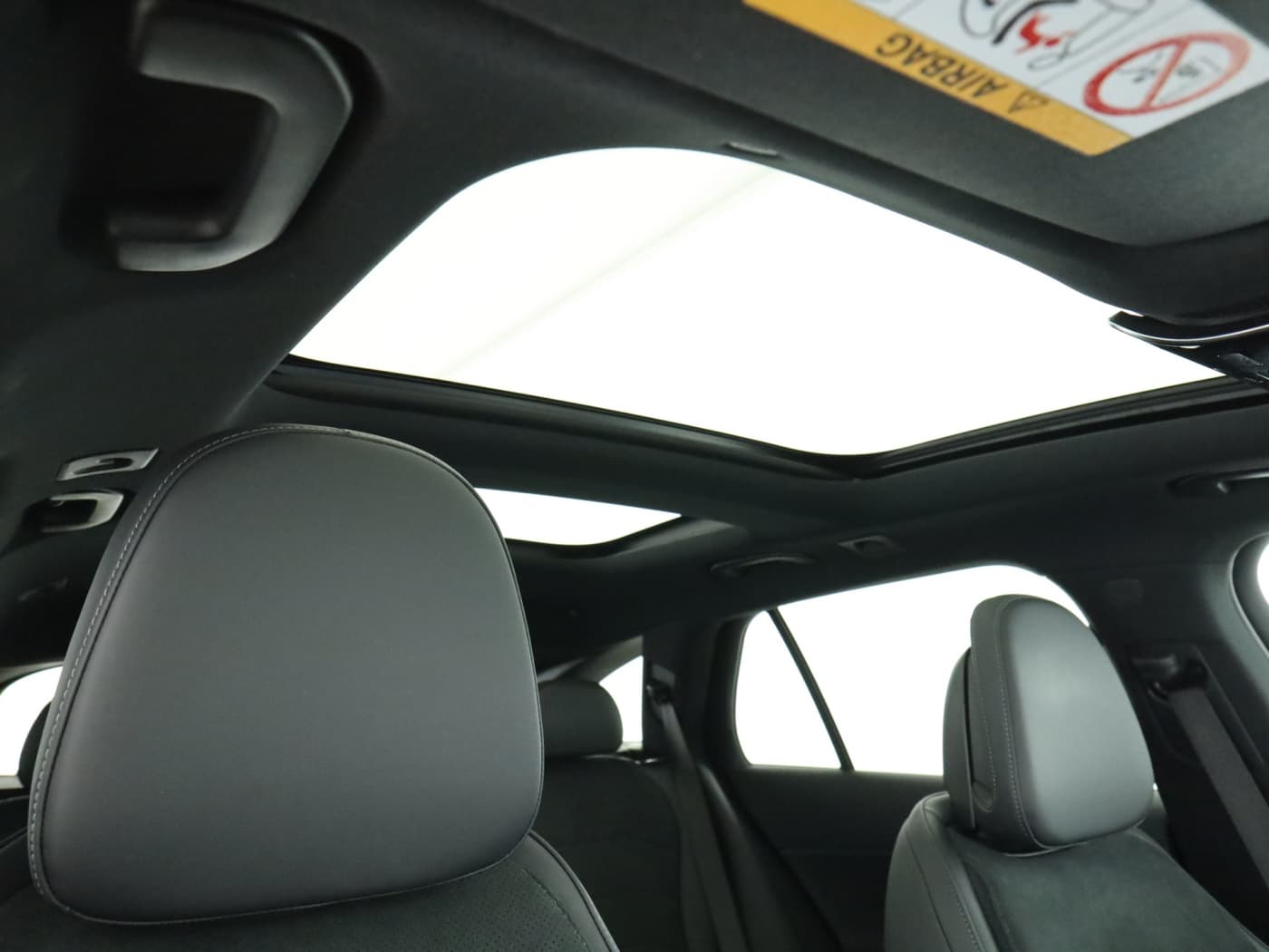 Mercedes-Benz E 200 T Bild 21