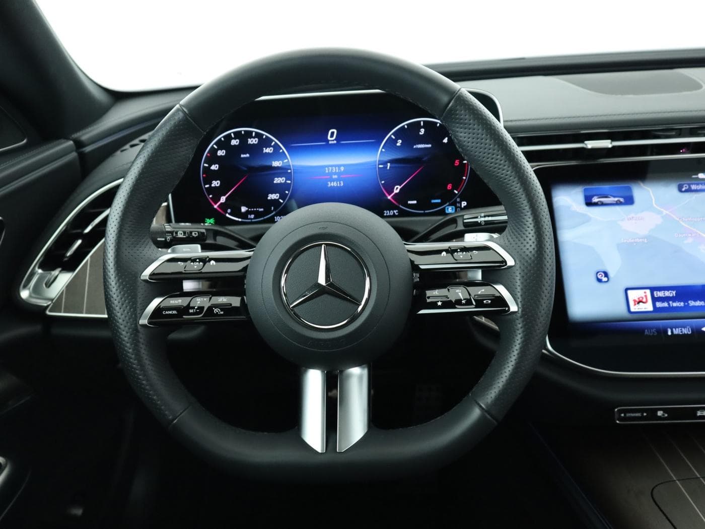 Mercedes-Benz E 220 d 4M T Bild 11