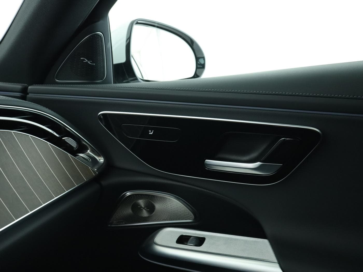 Mercedes-Benz E 220 d 4M T Bild 16
