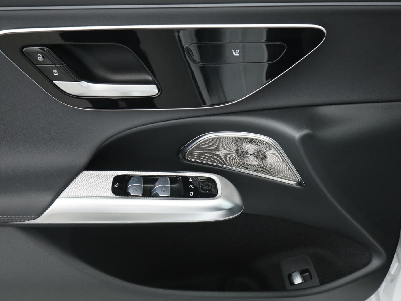 Mercedes-Benz E 220 d 4M T Bild 20