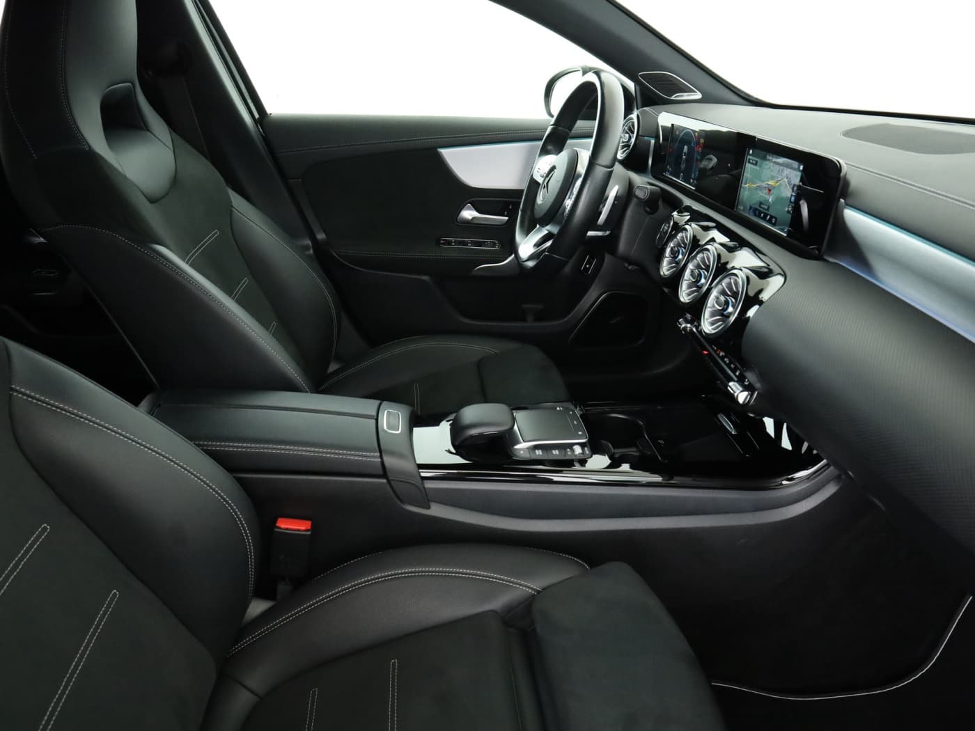 Mercedes-Benz A 250 e Bild 17