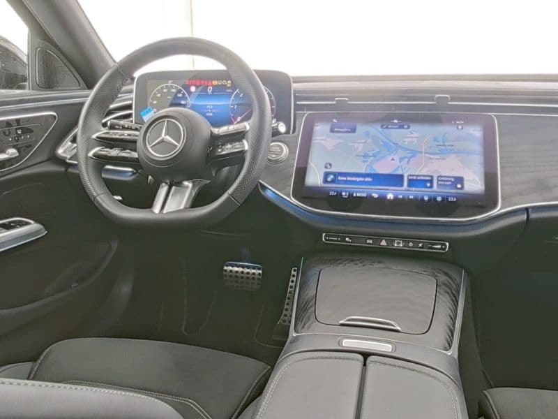Mercedes-Benz E 220 d T Bild 6