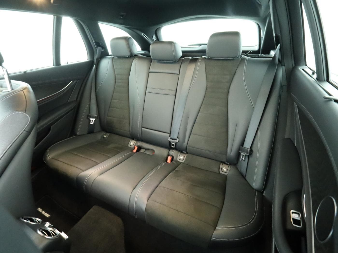 Mercedes-Benz E 450 4M T Bild 18