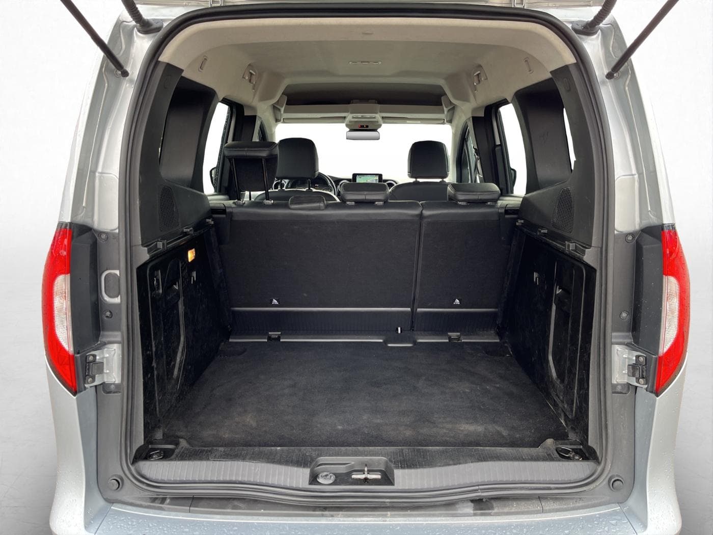 Mercedes-Benz T 180 d Bild 19