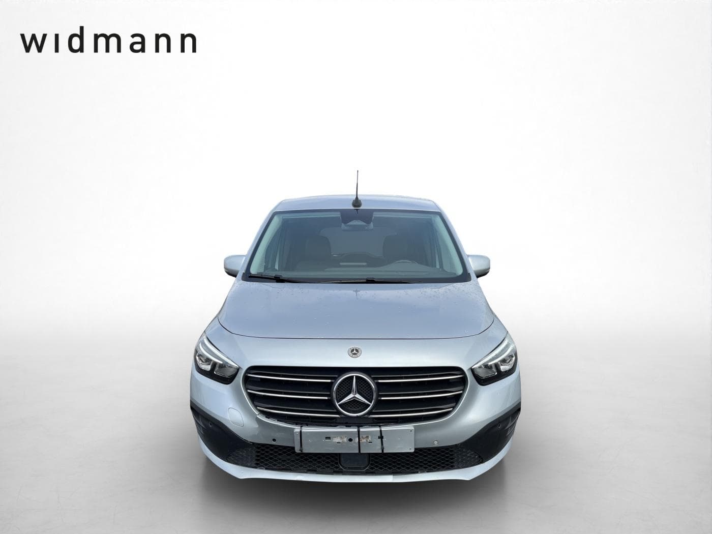 Mercedes-Benz T 180 d Bild 3