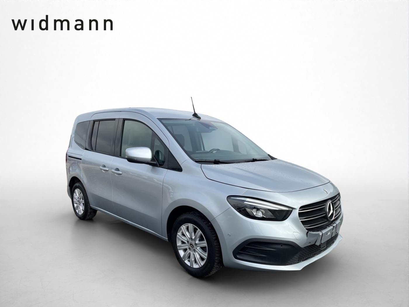 Mercedes-Benz T 180 d Bild 7