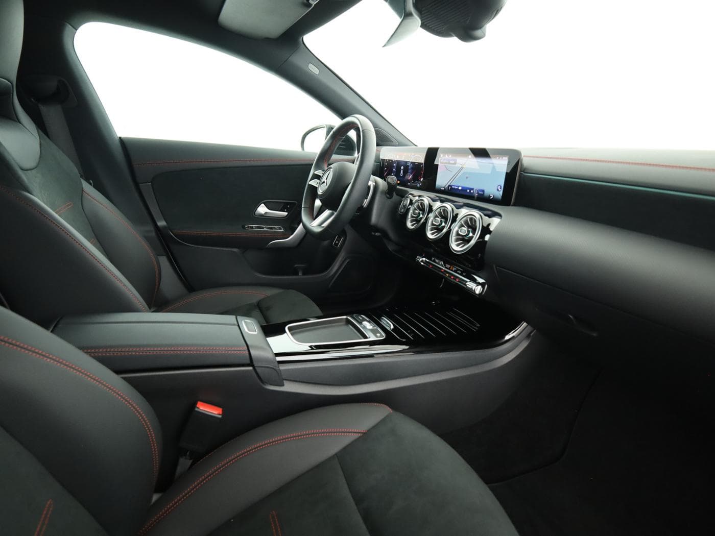Mercedes-Benz CLA 200 Bild 17