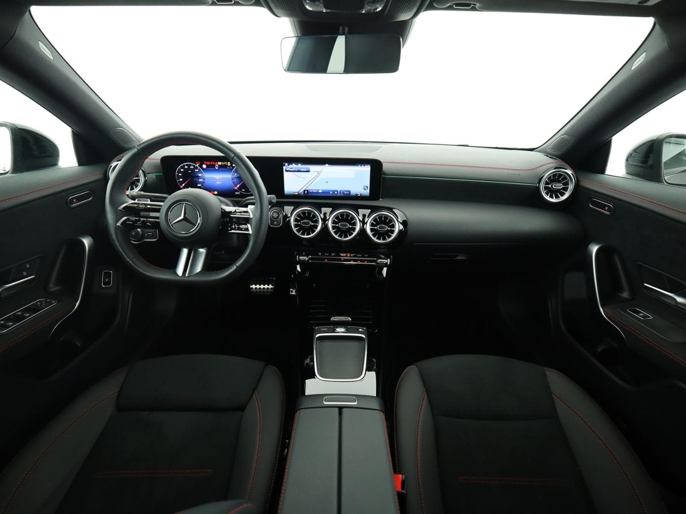 Mercedes-Benz CLA 200 Bild 19