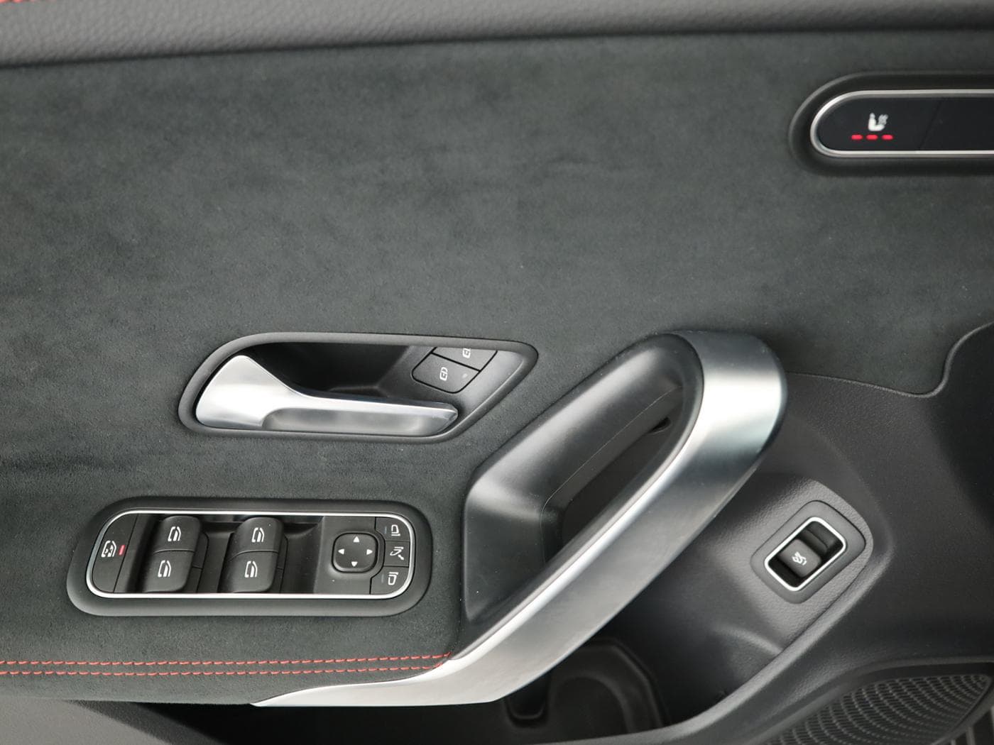 Mercedes-Benz CLA 200 Bild 20