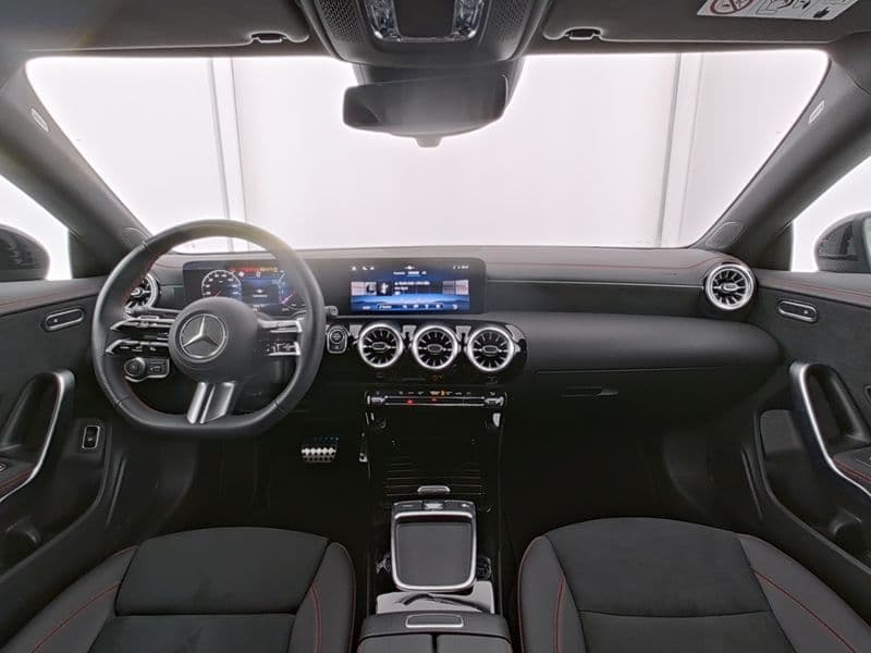 Mercedes-Benz CLA 200 Coup Bild 7
