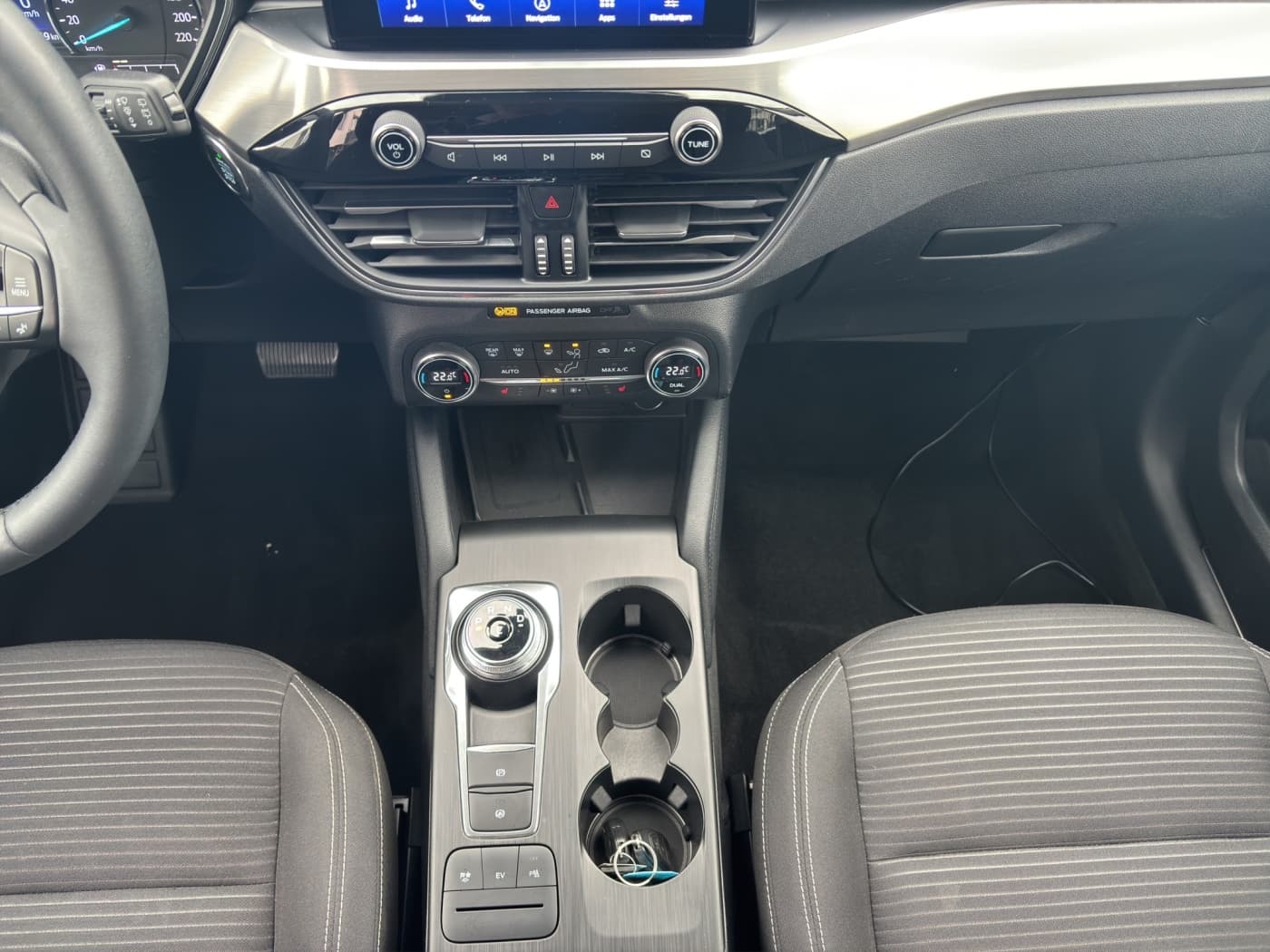 Ford Kuga 2.5 Duratec PHEV Titanium Bild 13