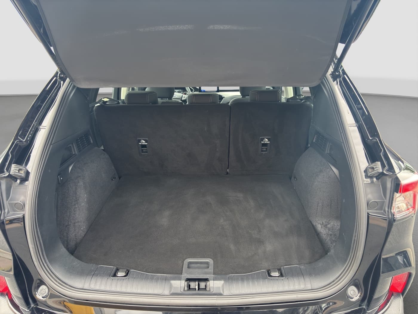 Ford Kuga 2.5 Duratec PHEV Titanium Bild 18