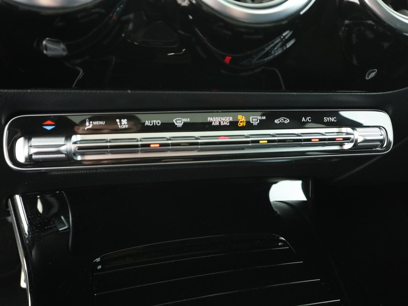 Mercedes-Benz CLA 200 SB Bild 14