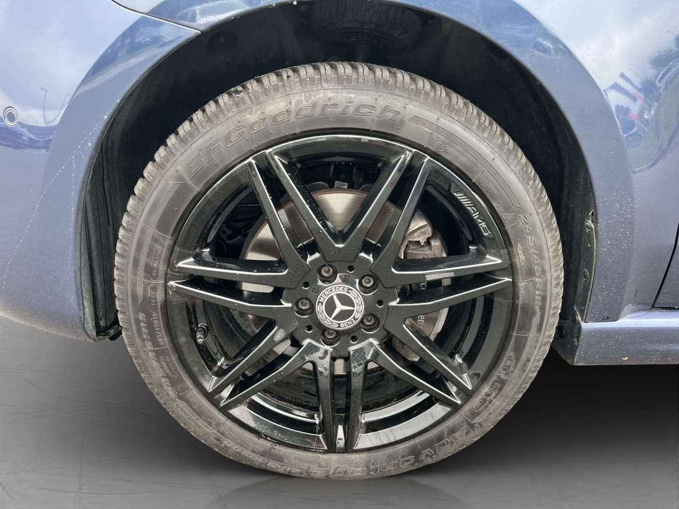 Mercedes-Benz V 300 d 4MATIC EDITION AMG Bild 17