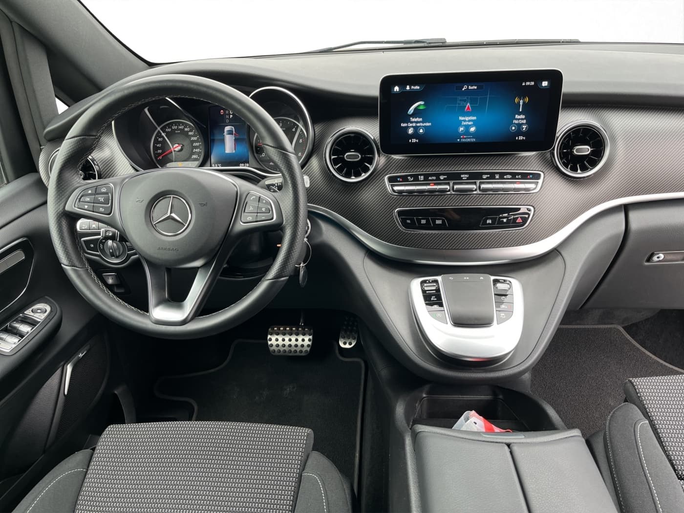 Mercedes-Benz V 300 d 4MATIC EDITION AMG Bild 9