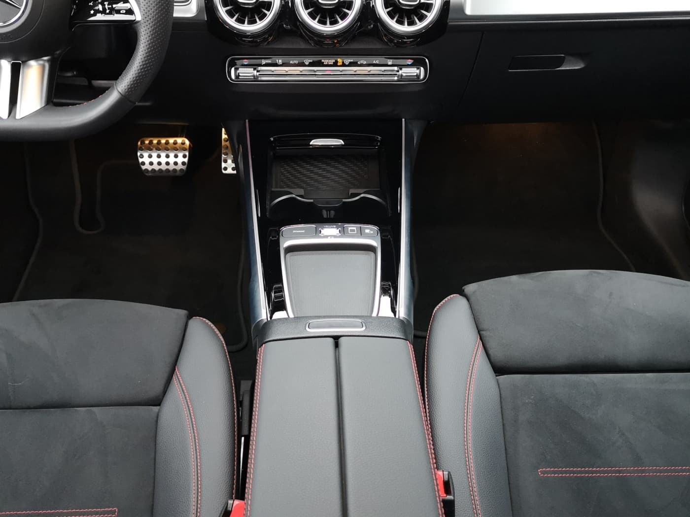 Mercedes-Benz EQB 300 4M Bild 13