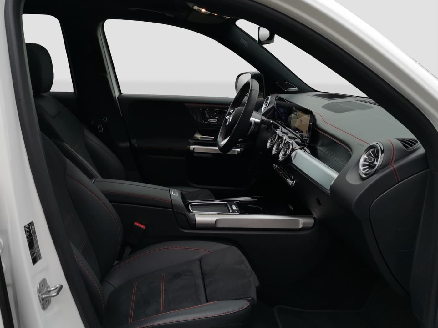 Mercedes-Benz EQB 300 4M Bild 15