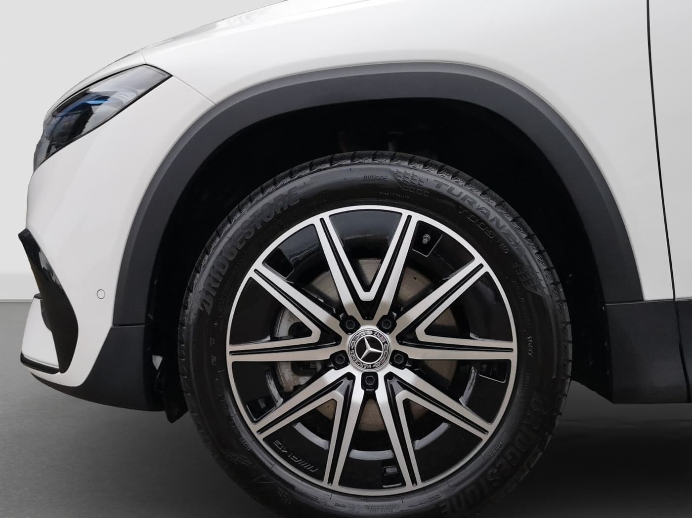 Mercedes-Benz EQB 300 4M Bild 20