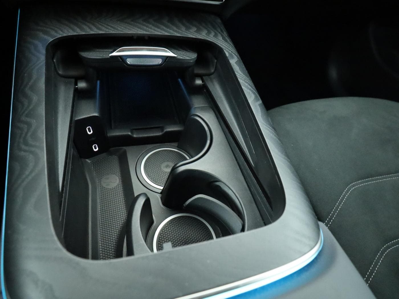 Mercedes-Benz E 220 d T Bild 15