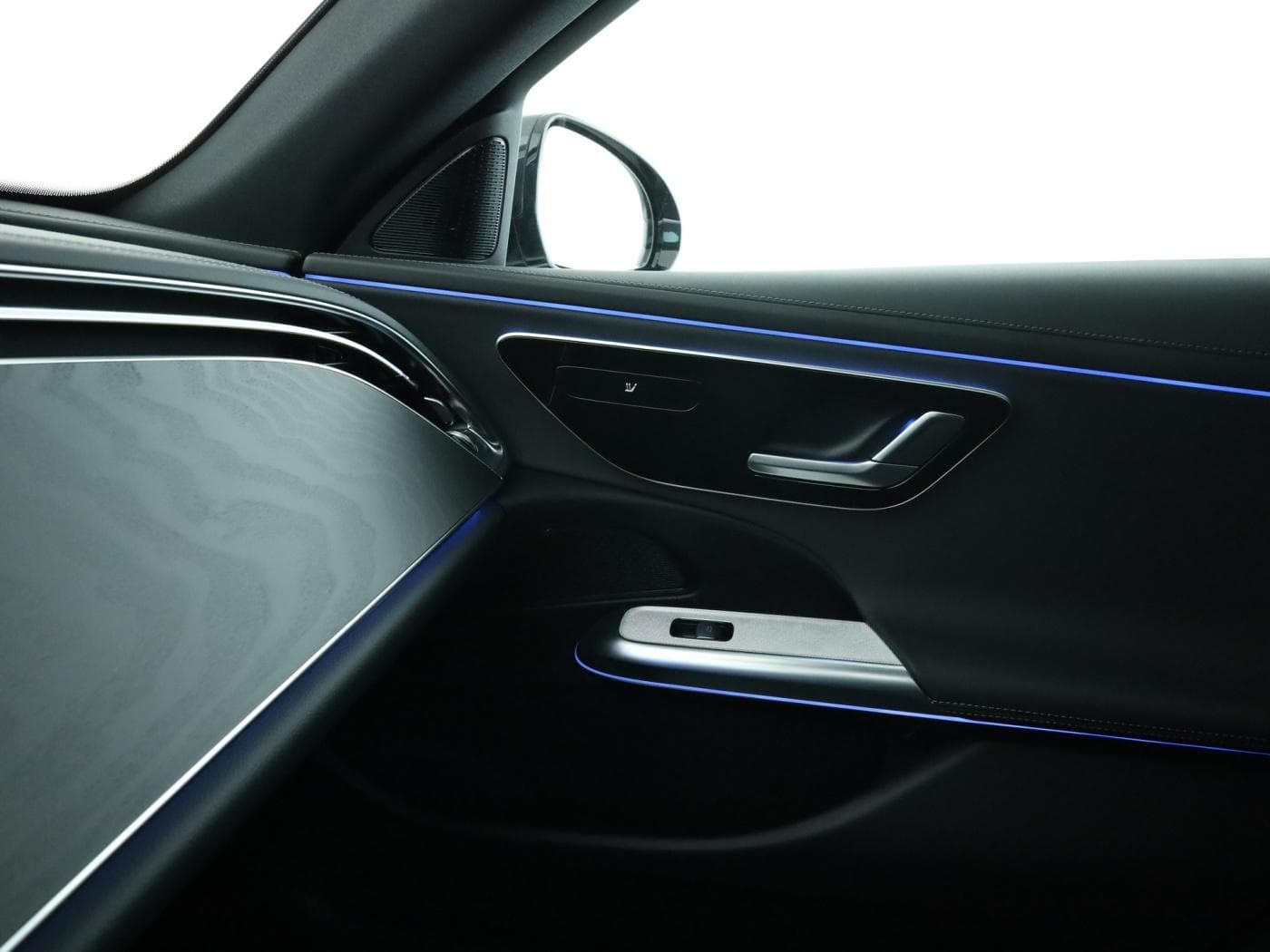 Mercedes-Benz E 220 d T Bild 16