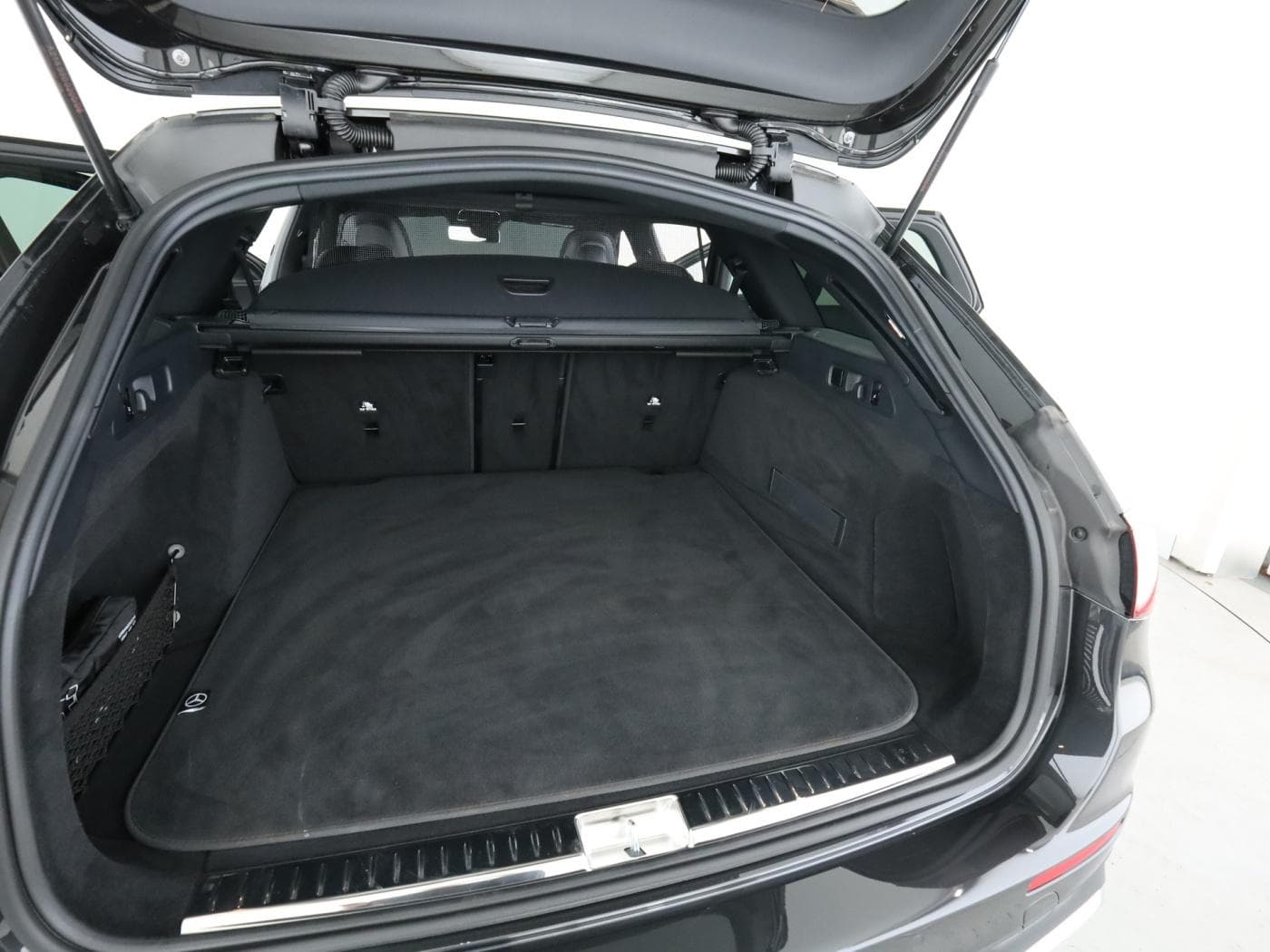 Mercedes-Benz E 220 d T Bild 22