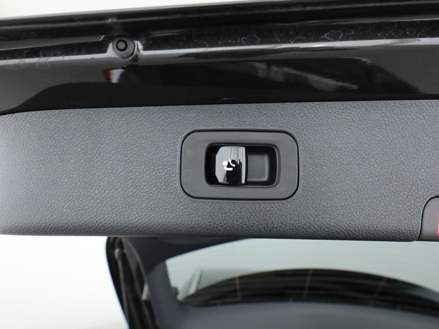 Mercedes-Benz E 220 d T Bild 25