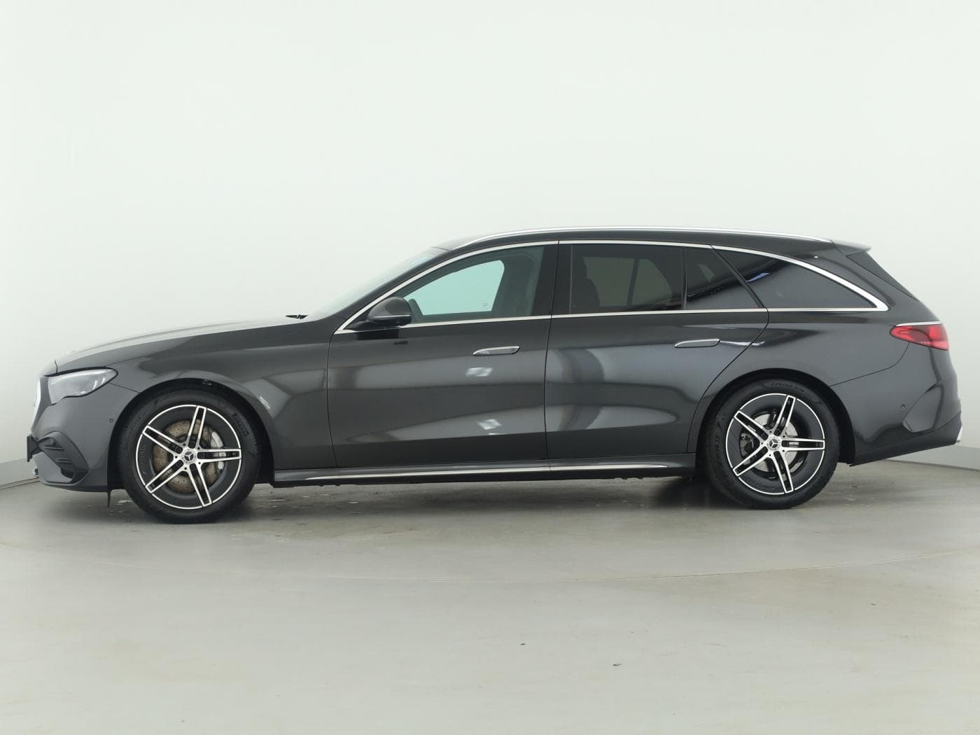 Mercedes-Benz E 220 d T Bild 7