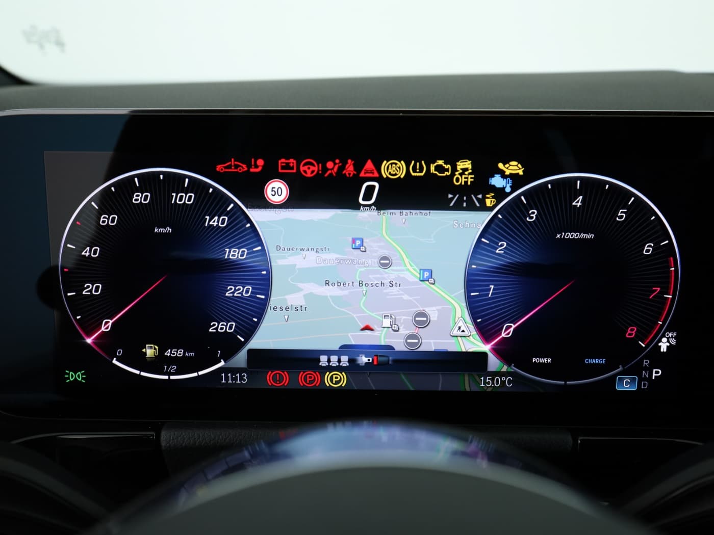 Mercedes-Benz GLA 180 Bild 12