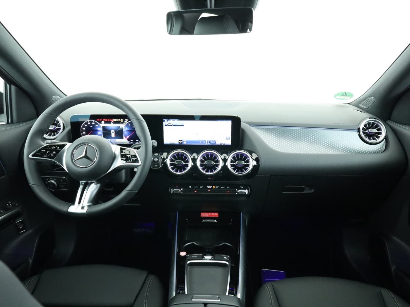 Mercedes-Benz GLA 180 Bild 19