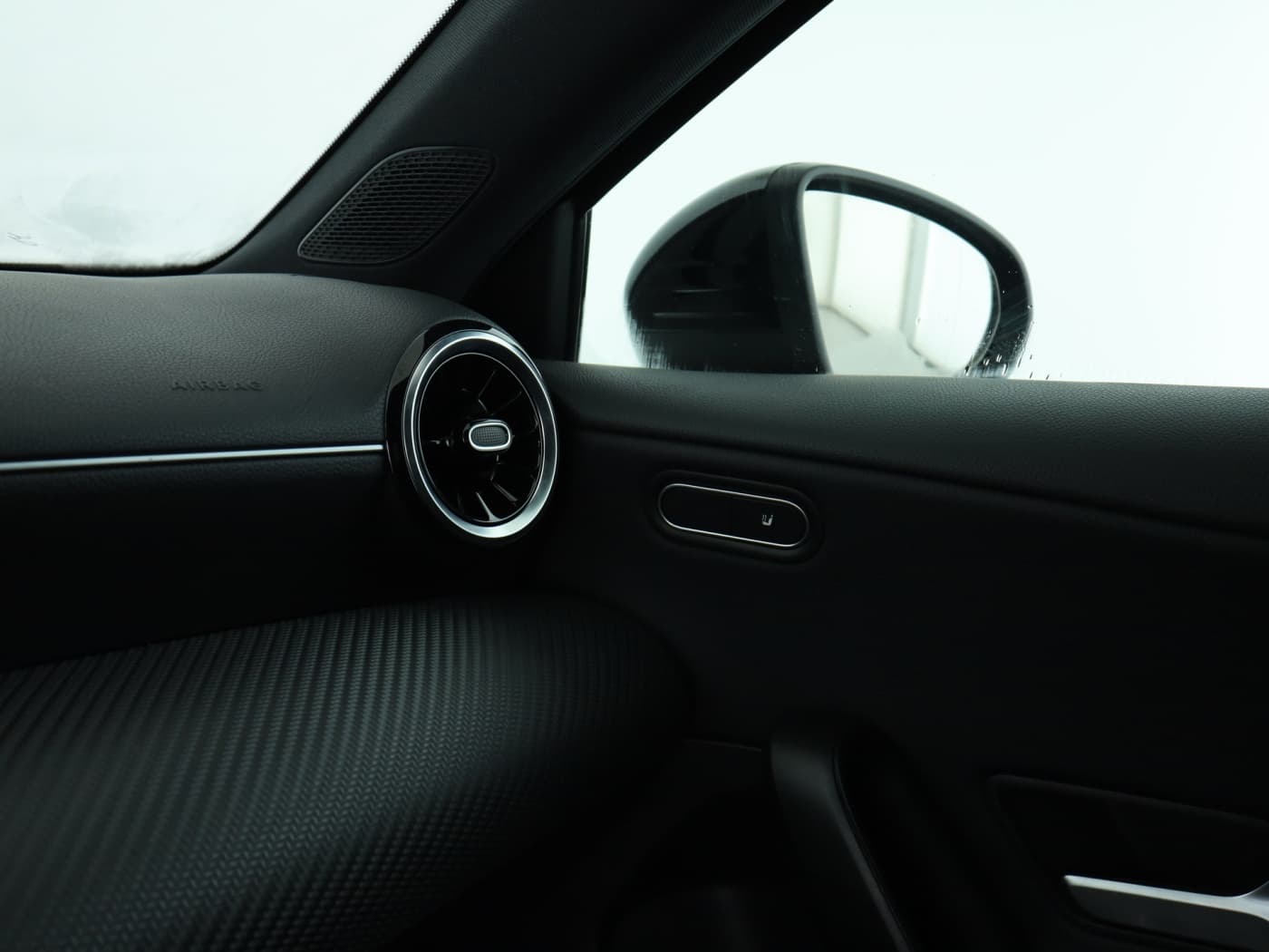 Mercedes-Benz A 180 d Bild 16