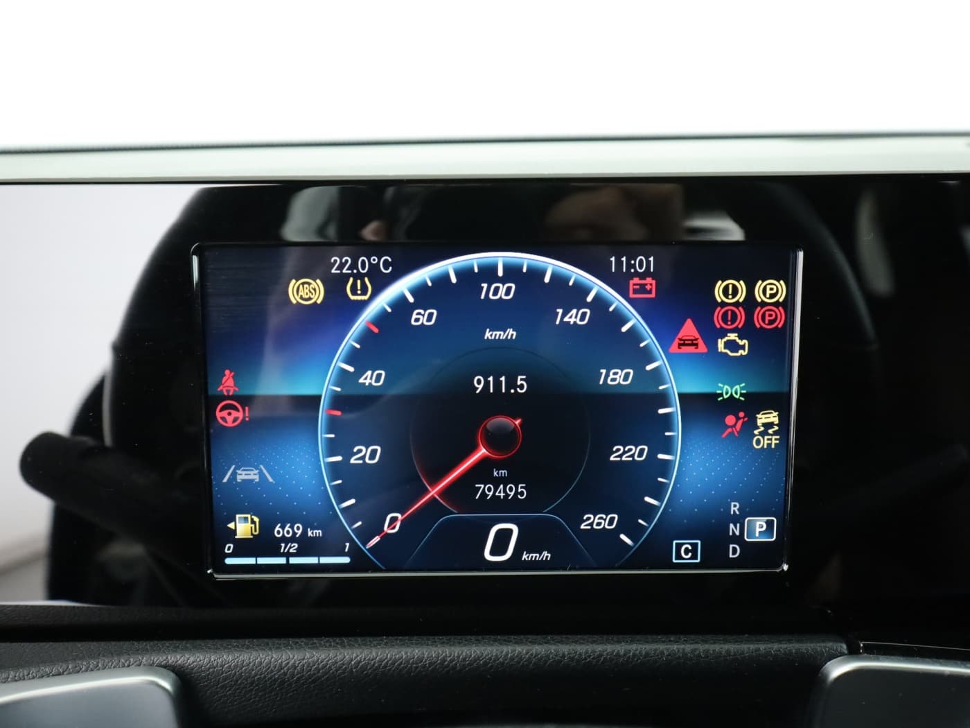 Mercedes-Benz GLB 220 d Bild 12