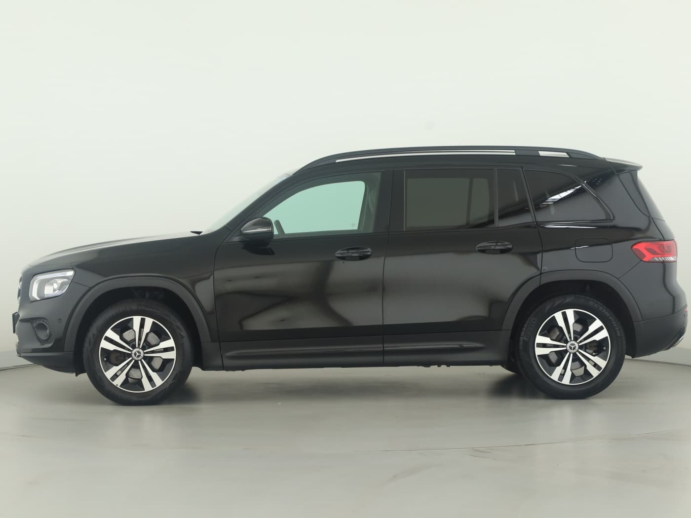 Mercedes-Benz GLB 220 d Bild 7