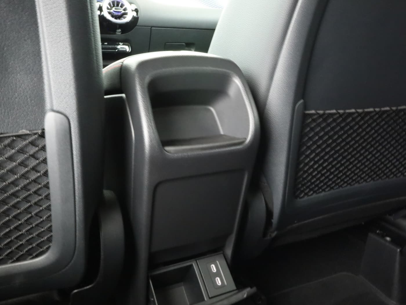Mercedes-Benz GLA 220 d 4M Bild 24