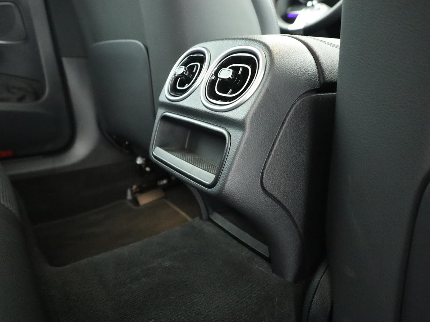 Mercedes-Benz C 180 T Bild 23