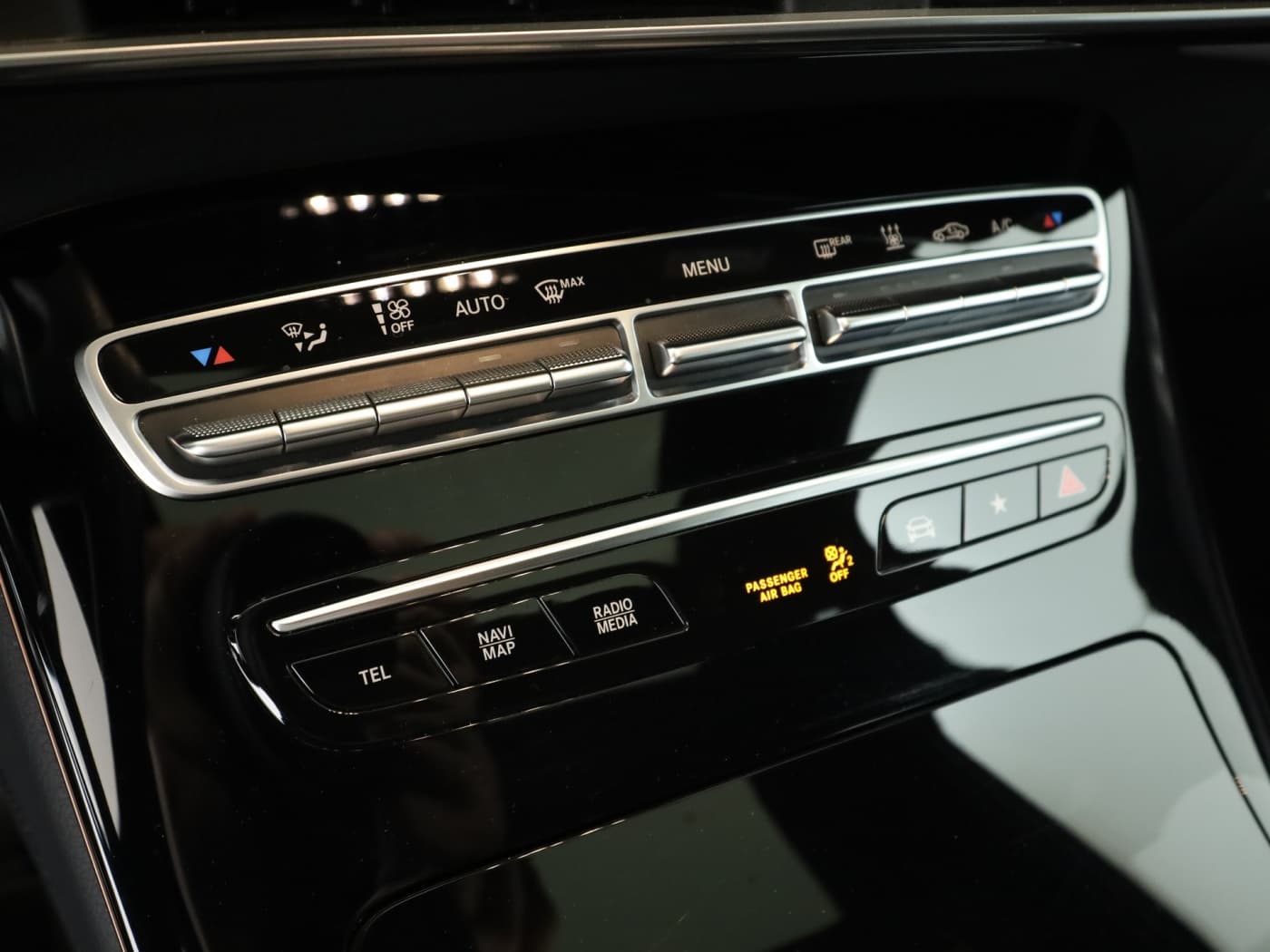 Mercedes-Benz EQC 400 4M Bild 14
