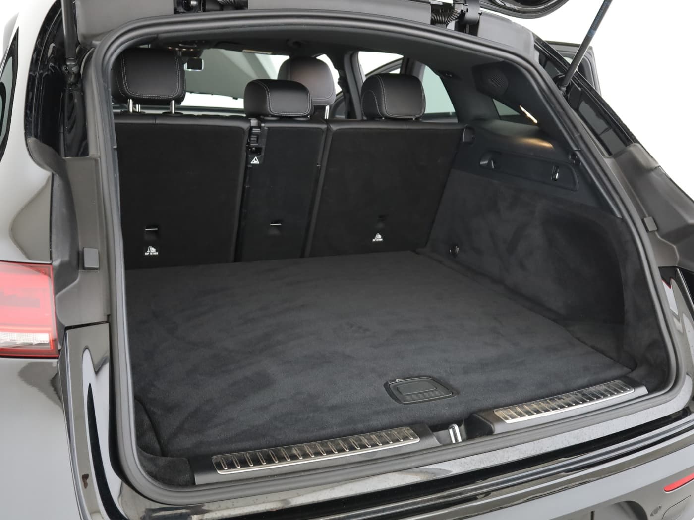 Mercedes-Benz EQC 400 4M Bild 23