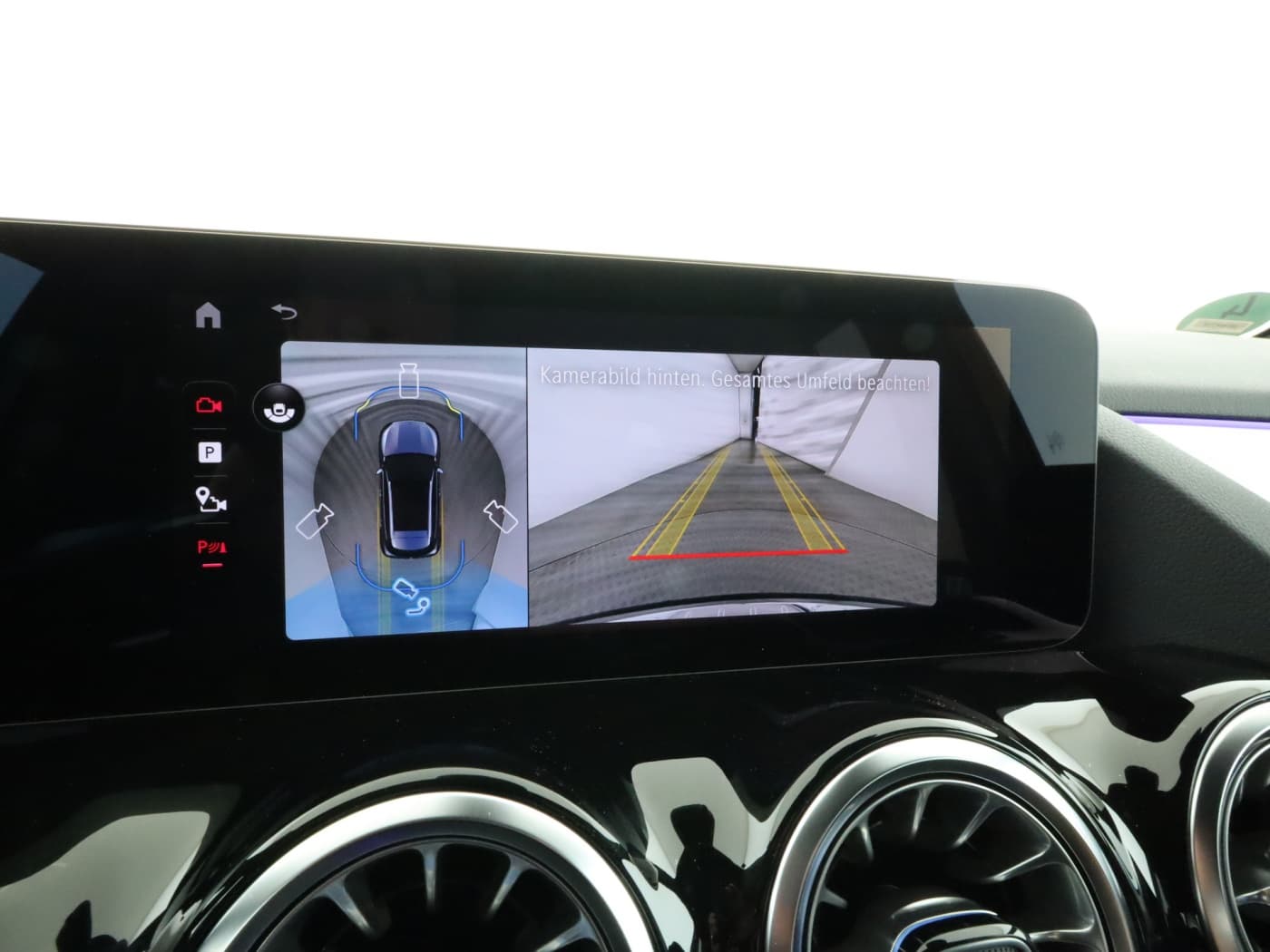 Mercedes-Benz GLA 200 Bild 29